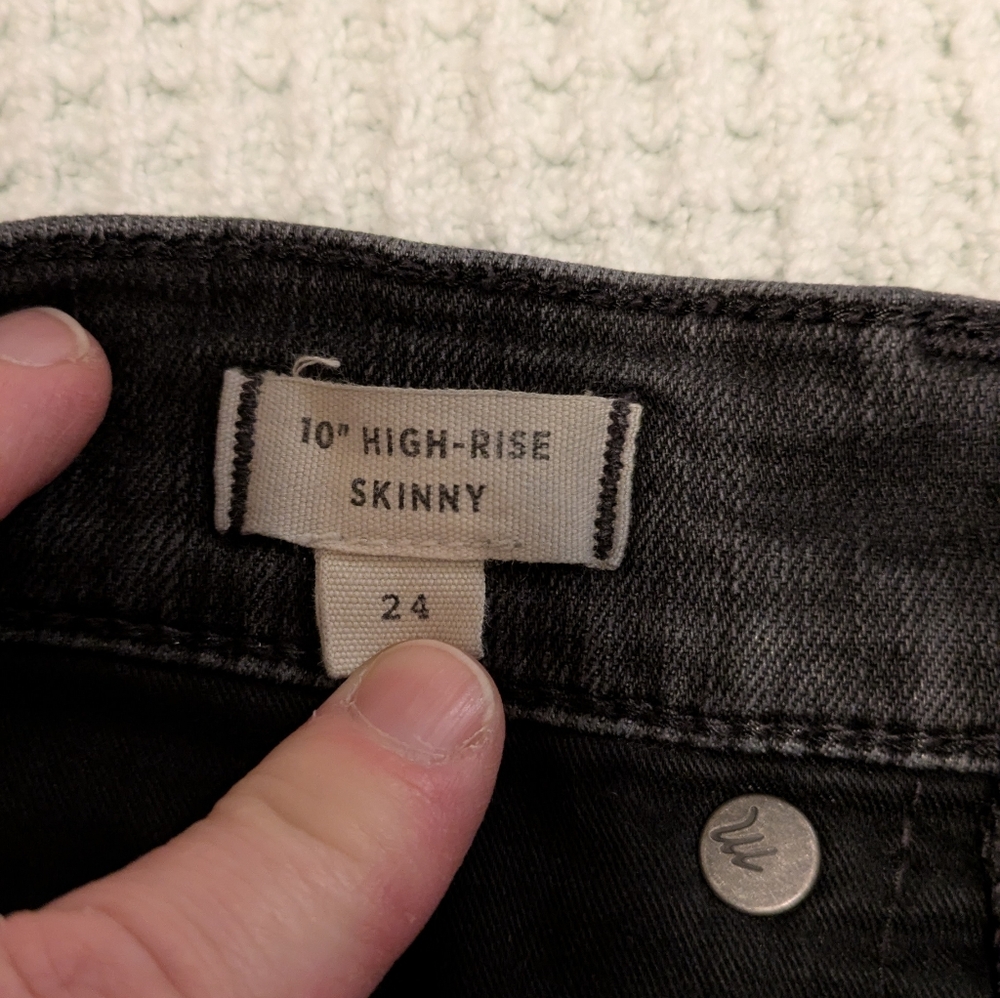 Madewell 10" High Rise Skinny Black Jeans - Picture 5 of 7